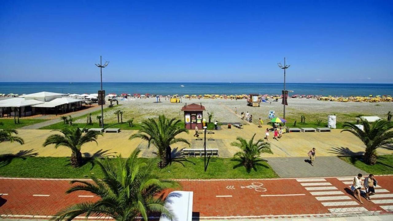 Orbi City 707 Batumi Exteriör bild